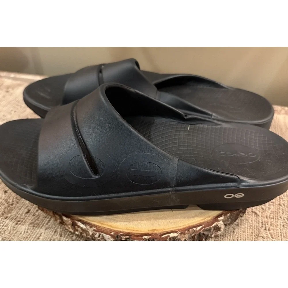 OOFOS Slide Black Lightweight Recovery Footwear on Feet Men's 13 Womens 15 NEW